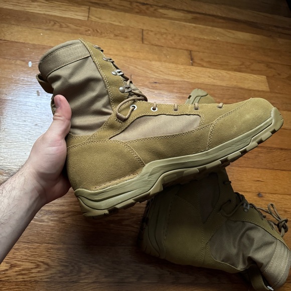 New Mens Danner GTX-8 Boots - Picture 3 of 8